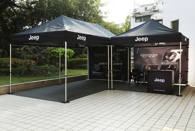 Toldo publicitario corporativo